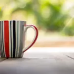 Hvordan undgår jeg, at mine viskestykker mister farven i vask?